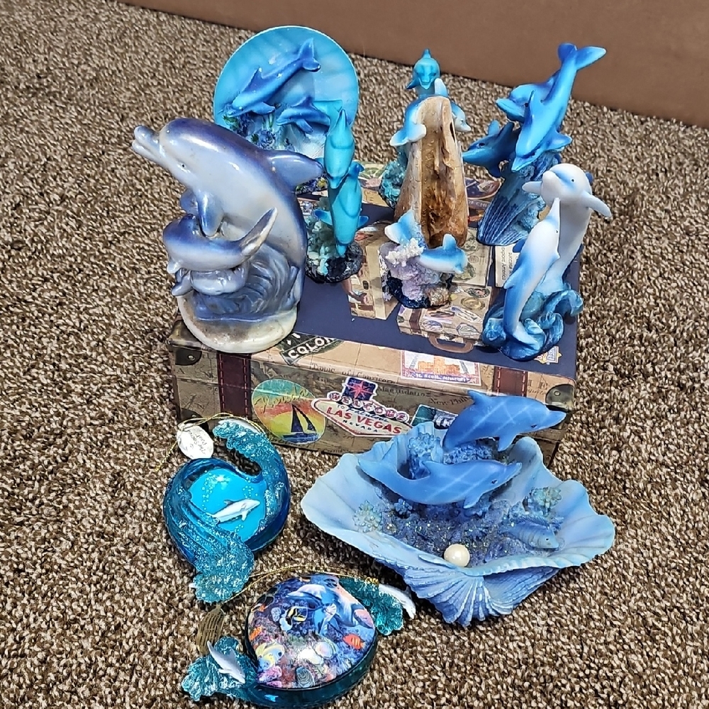Blue Dolphin Figurine Set